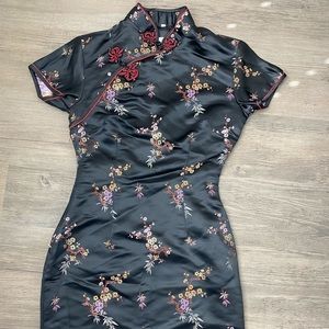 Authentic Chinese Hanfu/Dress - Halloween Costume